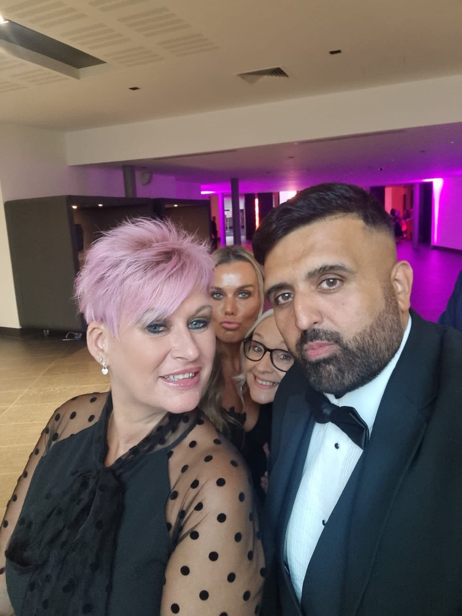 ClaireAshcroft9's tweet photo. HSJ Digital Awards
@HSJ_Awards #table23 #ELHT #ED #NHSProcurement https://t.co/BFNyyASp08