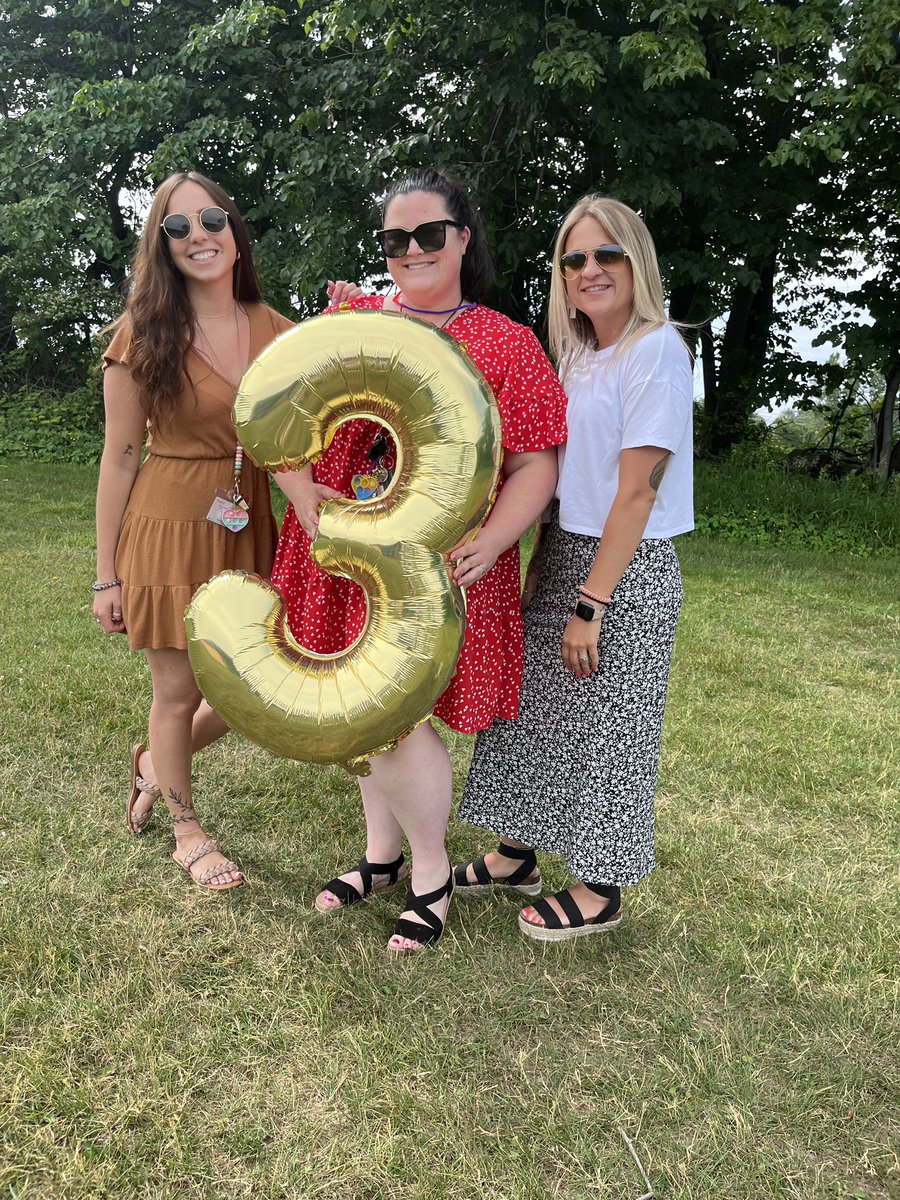 That’s a wrap on this school year! I have loved my class so much, it is hard to say goodbye. Thankful to have such an awesome team to look forward to the future together  ❤️🐝 #bbbees