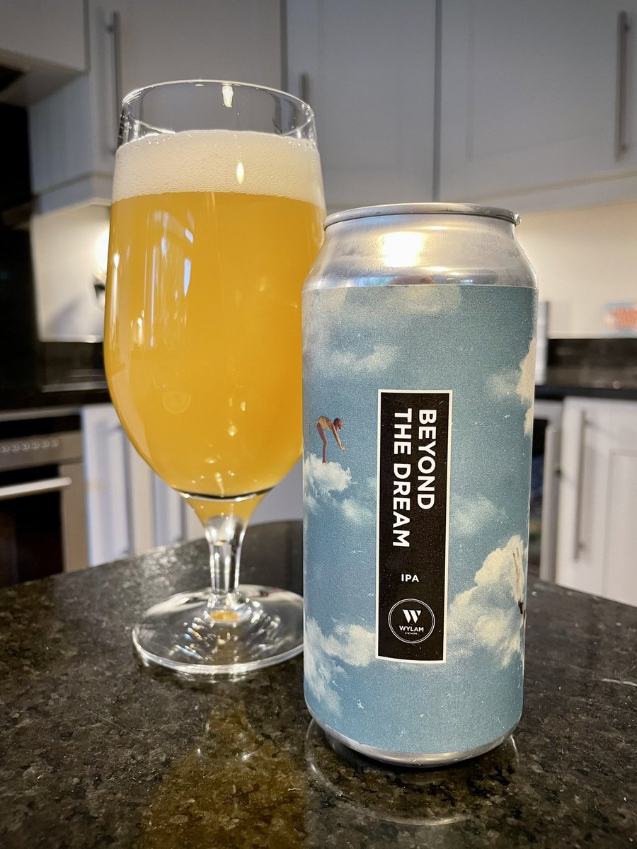 electr0magnetic's tweet photo. @ProstBottleShop @wylambrewery Soooo good. Big juice as advertised plus difficult-to-pinpoint savoury vibes and a smooth herbal bitterness that keeps pulling me back in. Awesome https://t.co/UBagI2rAJ9
