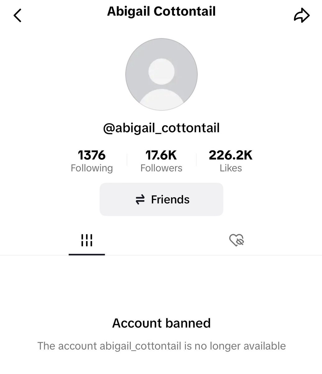 AbiCottontail's tweet photo. Lost my main TikTok account yesterday 😭😭😭😭😭😭

Please go follow the new one? I’m so close to 1k on the new account! I’ll love you foreverrrrr 😘

https://t.co/EceHM1AWgy https://t.co/HPxnPx1bGA