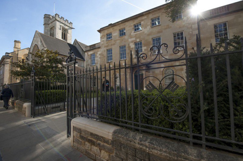 We are looking to fill a fixed-term academic role in Oxford based in my beautiful college (<a href="/SPC_Oxford/">St Peter's College</a>) in collaboration with <a href="/oxengsci/">Engineering Science, Oxford</a>. We are looking for someone who wants to develop their own research theme in marine renewables/ocean engineering