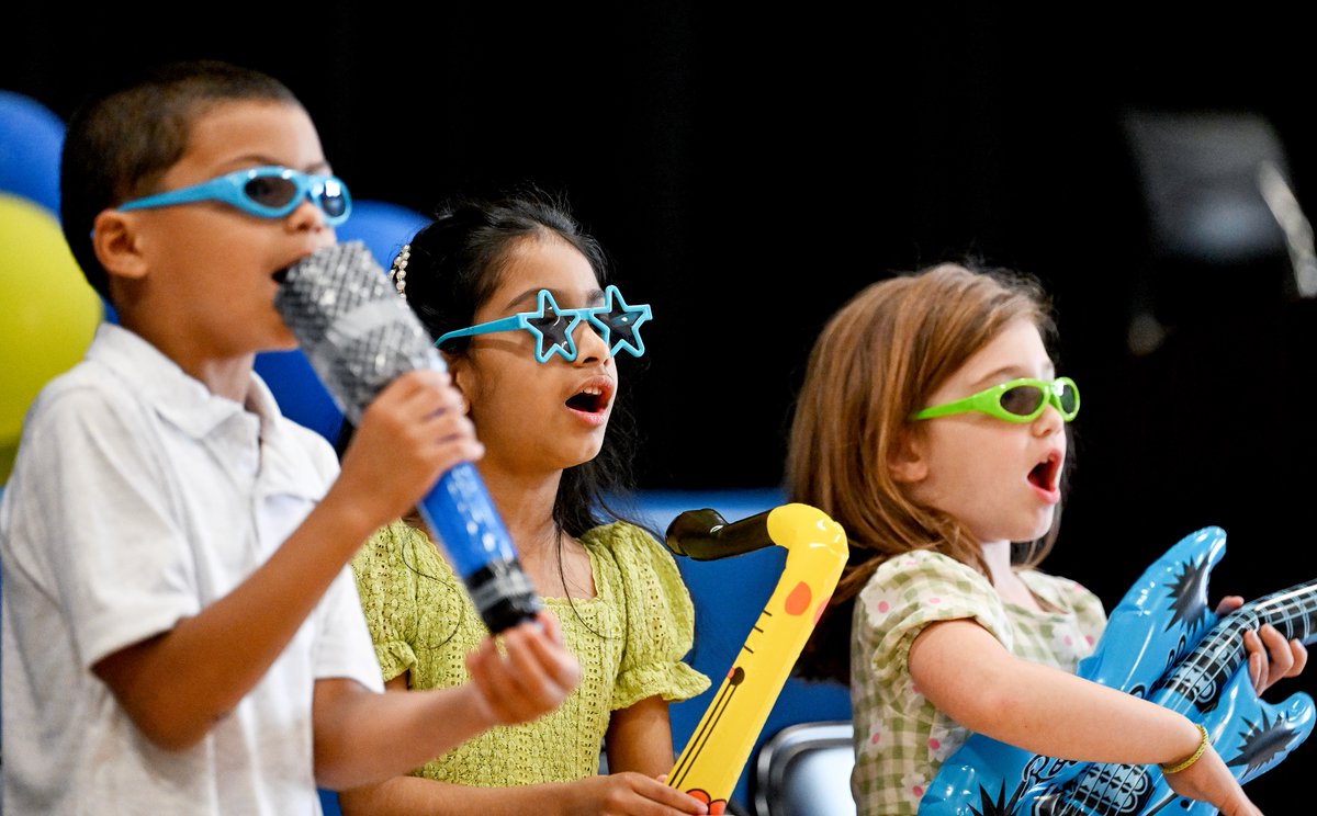 EricaPhotog's tweet photo. Those LAST DAY of kindergarten school vibes #Menands #SchoolsOut https://t.co/FHhqhdmwFC