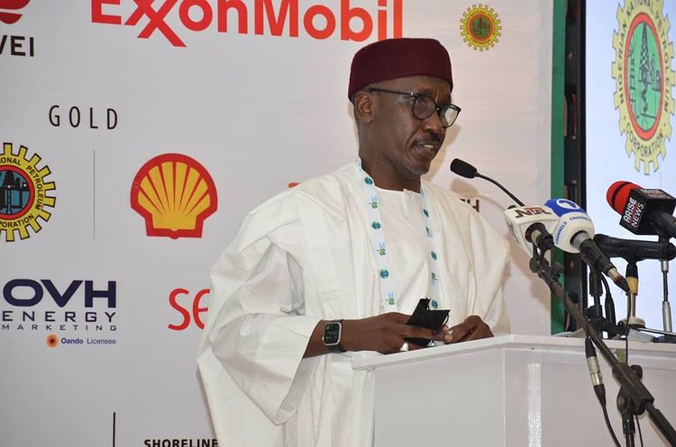 He continued to focus on creating value & i believe that what he is doing can help generate value and Nigerians benefit from it, as he creates an enabling oil and gas environment for all. He strive to level the playing field & enable economic to thrive.

Together, goals achieved!