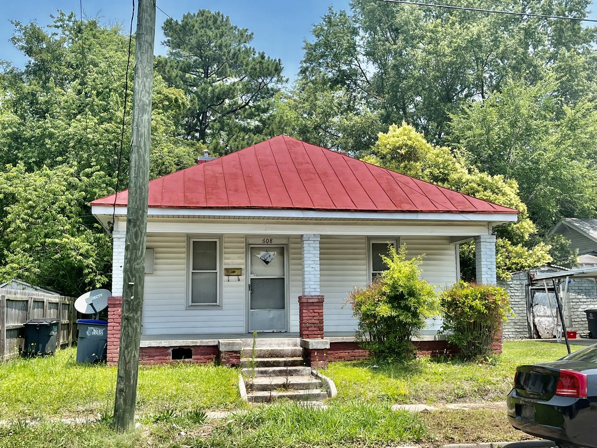 youragentkeisha's tweet photo. 🛑🛑 INVESTOR ALERT 🛑🛑 Investors (and future investors) do NOT let this opportunity pass!

All details here: https://t.co/QUMjt8yeBU

☎️ 919-696-7970
📧 keisha@theomnirealtygroup.com
🌎 https://t.co/eHbpGdVOEZ
#AffordableHousing  #investingtips #landlord https://t.co/zcS7oCgLAI