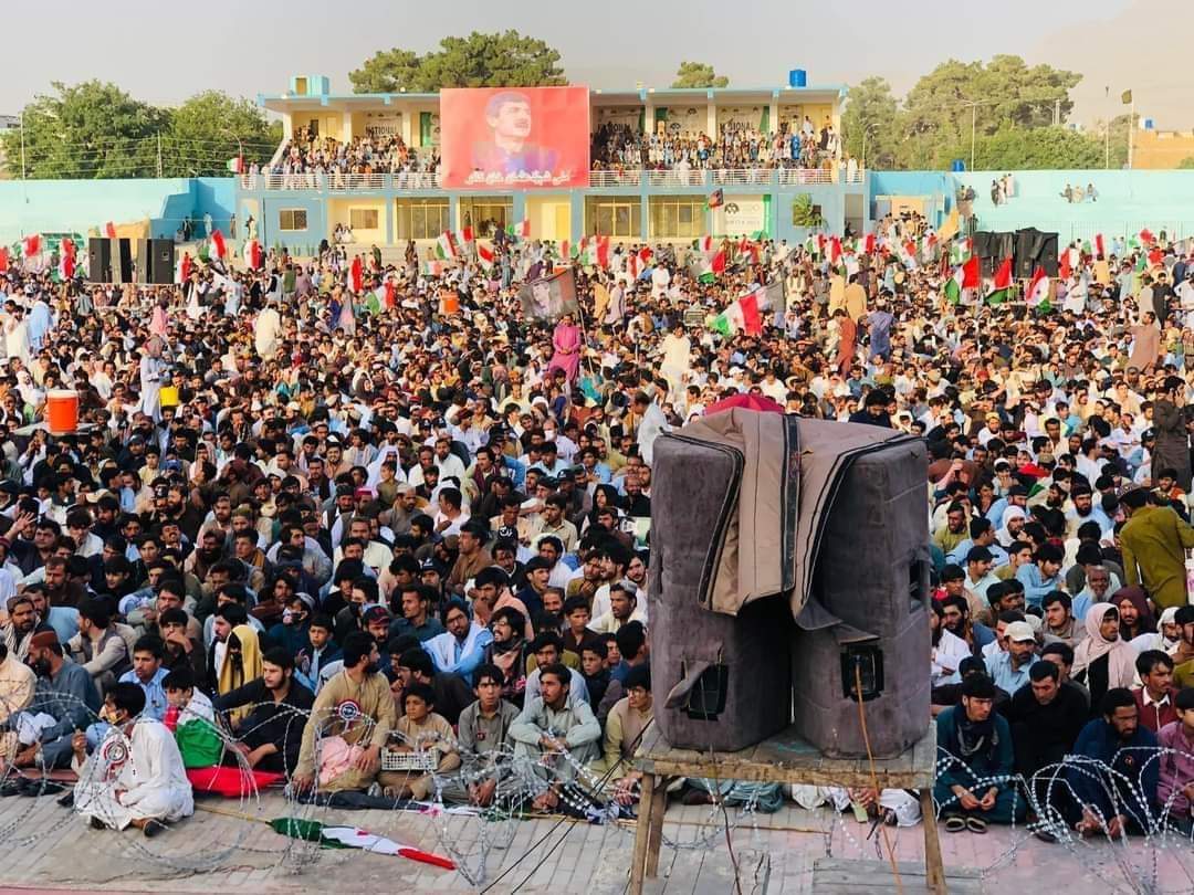 EssaRoshan0's tweet photo. Historical Death Anniversary of National Martyr Usman khan Kakar.
#StateKilledUsmanKakar https://t.co/x2NmFqtlz6