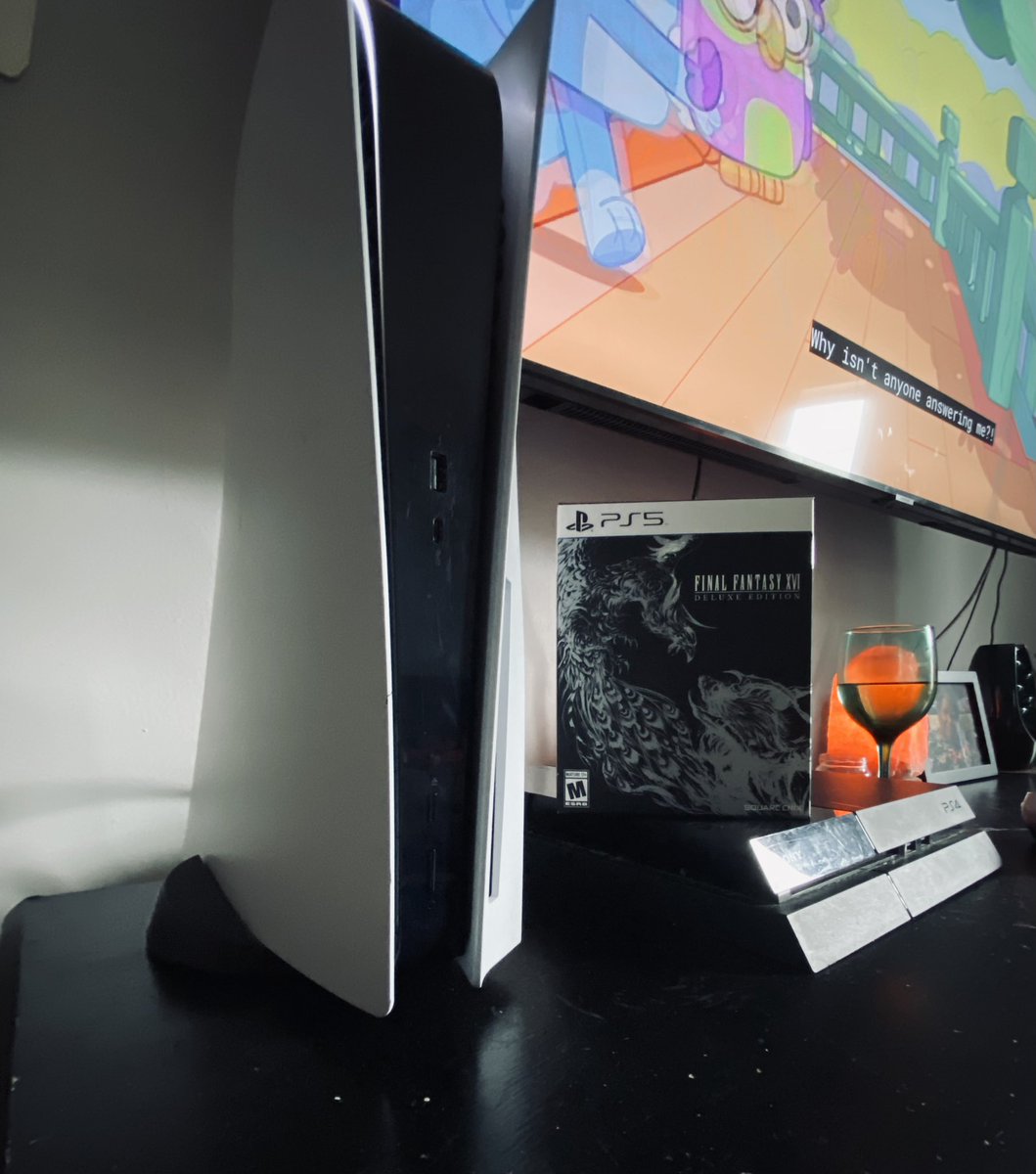 Iofthebholdr's tweet image. Sorry Bluey but it’s dadas time 🫡🦾 #FF16 #PS5 #Donework