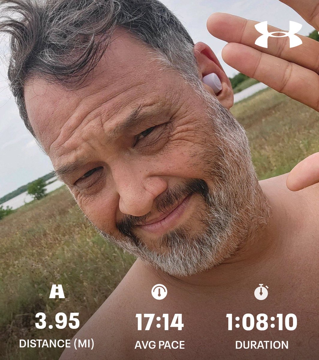 trekker21's tweet photo. Every day is a challenge, Every day is a struggle. Whether it is the miles I walk, the calories I take in, or the voice in my head who judges me constantly. 

#220lbGoal #BeInspired #BeInspiring #GettingFitAt51 #FitFederationJune #Top10Percent #637km #395Miles https://t.co/WD6B3pjQ77