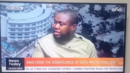 CyberthroneHQ's tweet photo. Protecting our data is safeguarding our future. With D signing of this data protection bill, we fortify our commitment 2 secure D digital landscape 4 Nigerians. 

Let us ensure that privacy remains a fundamental right, empowering individuals &amp; fostering trust in our digital age. https://t.co/HrpGQApa1f