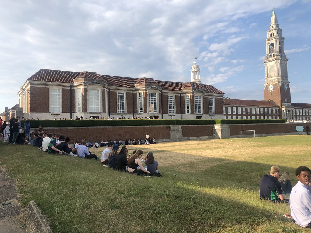 Zoe King tweet media