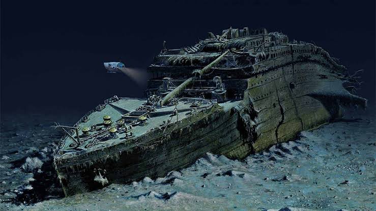 gicambrone's tweet photo. O Titanic nos ensina que voltar ao passado pode ser uma experiência muito negativa. https://t.co/ZvNXCuEM0q