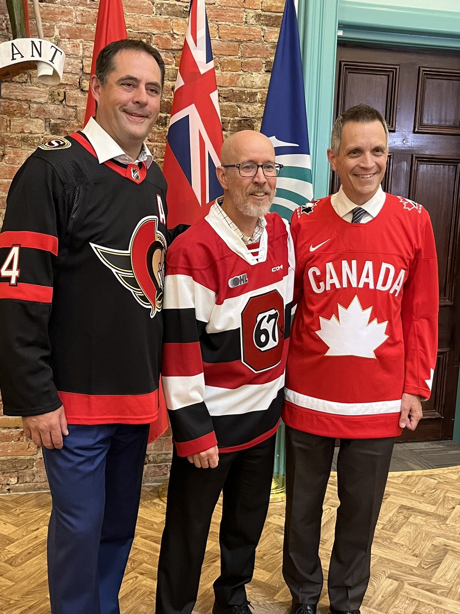 Chris Phillips and the #Sens were present at City Hall this afternoon to take part in a news conference to mark the announcement of the 2025 World Junior Championship coming to Ottawa!