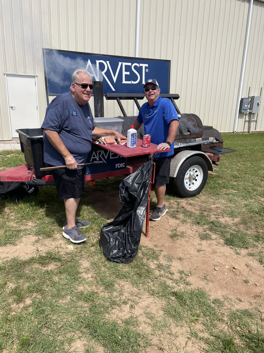 FlyHro's tweet photo. @ArvestBank grilling burgers to feed the pilots and first responders at our training today. Thank you Harrison Arvest. https://t.co/6tFeLUVE52