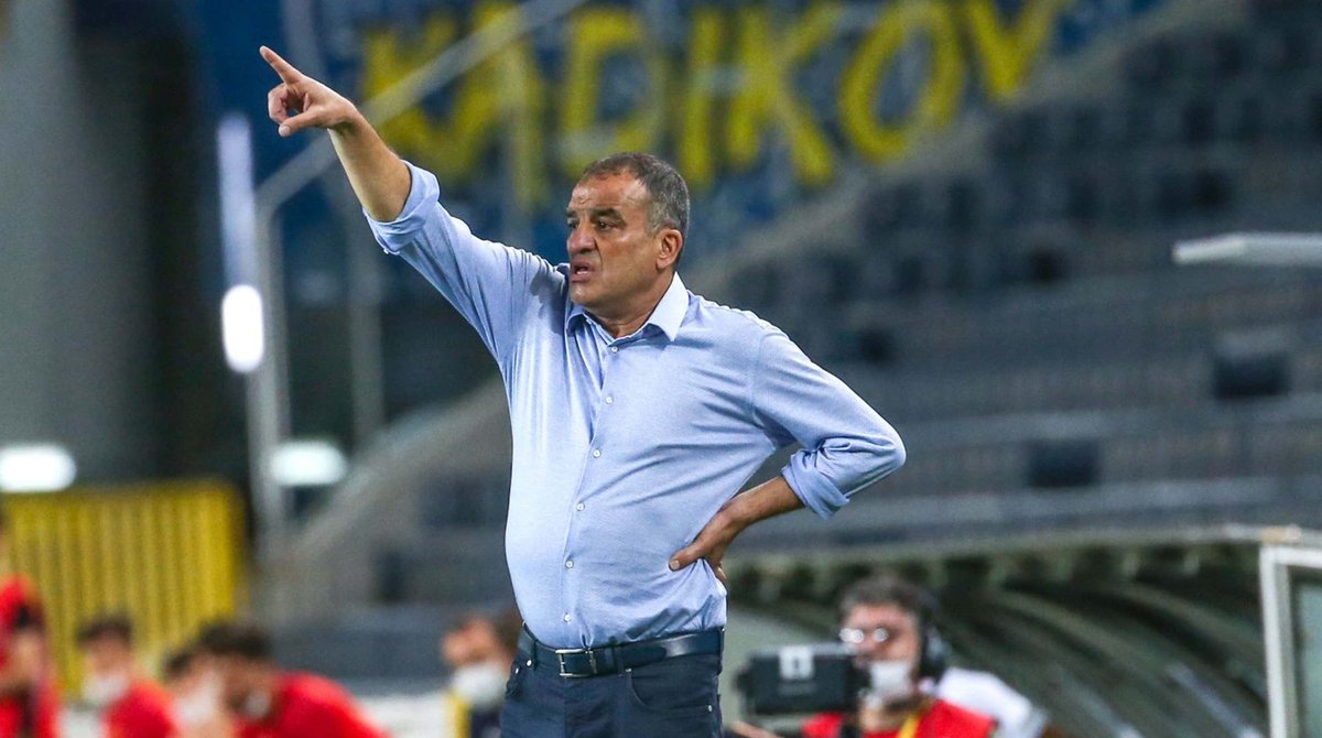 Adayları birer birer eliyolar yine sezon öncesi kampını cepleyecekler kaç boyutlu satranç oynuyorsunuz ag