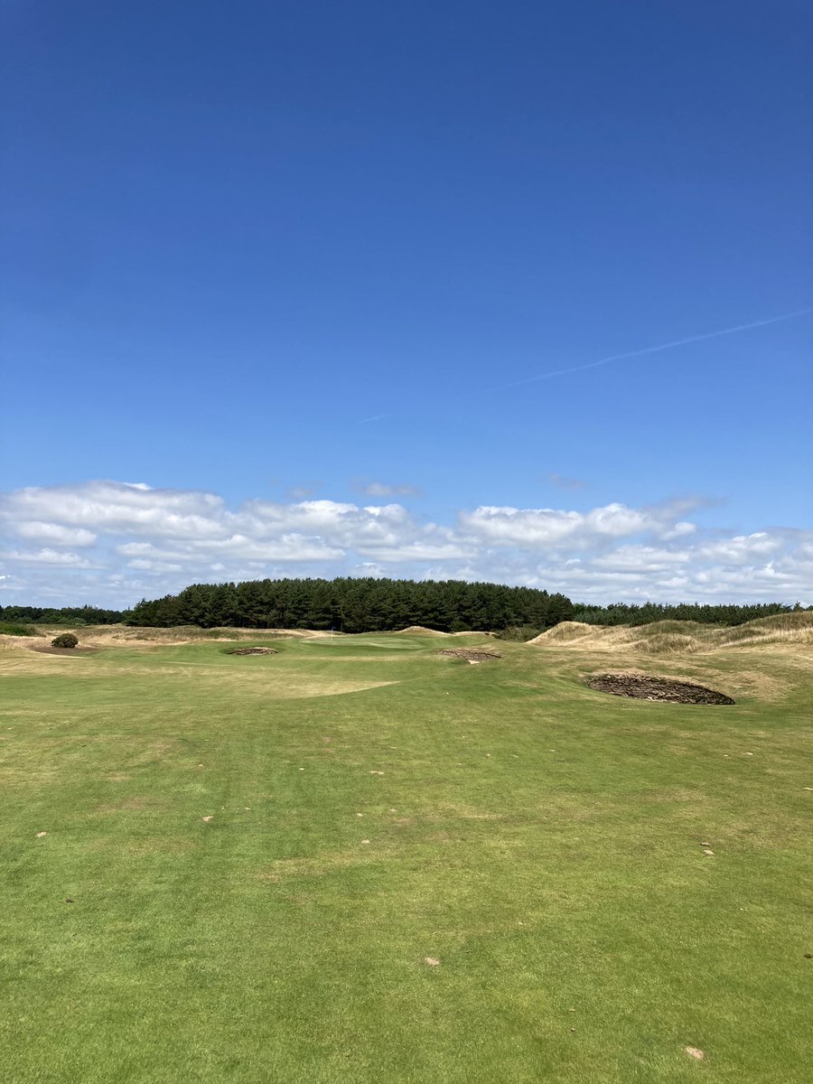 Fantastic to be part of the inaugural TaylorMade Home Pro Staff Golf Day at Dundonald. World class golf course and facilities, brilliant networking with colleagues, cracking prizes, and well looked after from start to finish ⛳️🍔🍺🔴⚪️⚫️

Now for some after-sun 😅😂