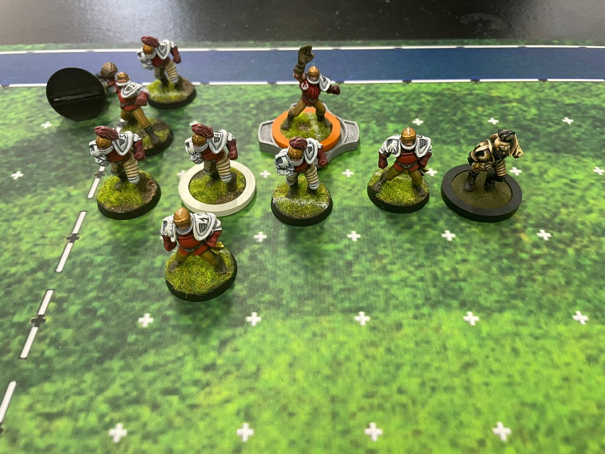 Habemus_Ludum's tweet photo. #quedadashabemusludum
Empiezan los play off de la 10ª #HabemusBloodBowlLeague
Humanos vs elfos oscuros.
#BloodBowl #FantasyFootball #warhammer #fantasy #GamesWorkshop #darkelves #humans #tabletopgames #tabletopgaming #tabletop #Wargaming #Warmongers #HBBL https://t.co/5YPsPzMX8r