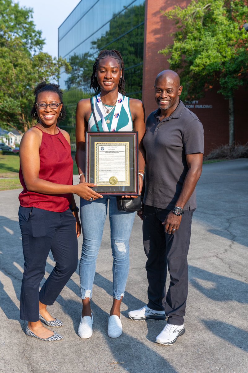 Raven Johnson tweet media