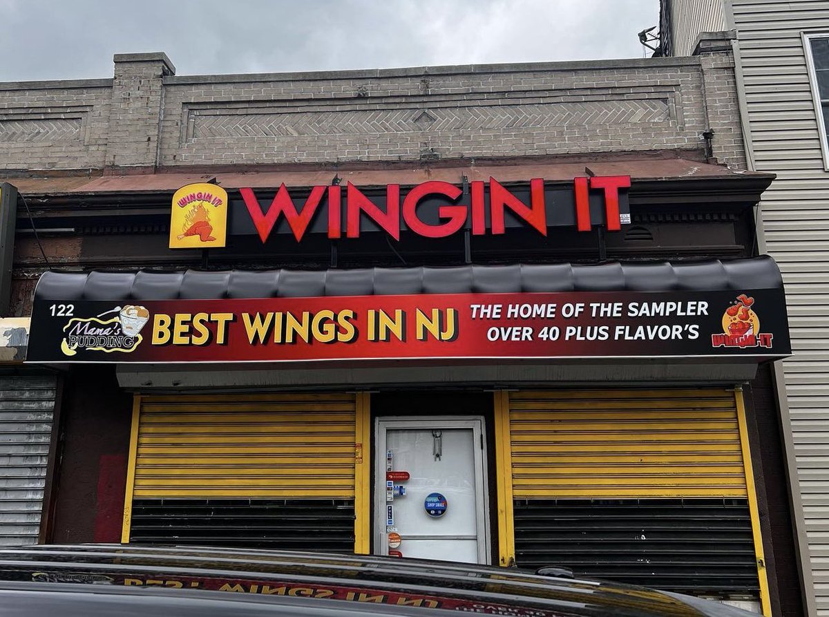 CrazyChickenLLC's tweet image. New Sign Blessed #winginit #mamaspudding 122 Ocean Ave Jersey City NJ