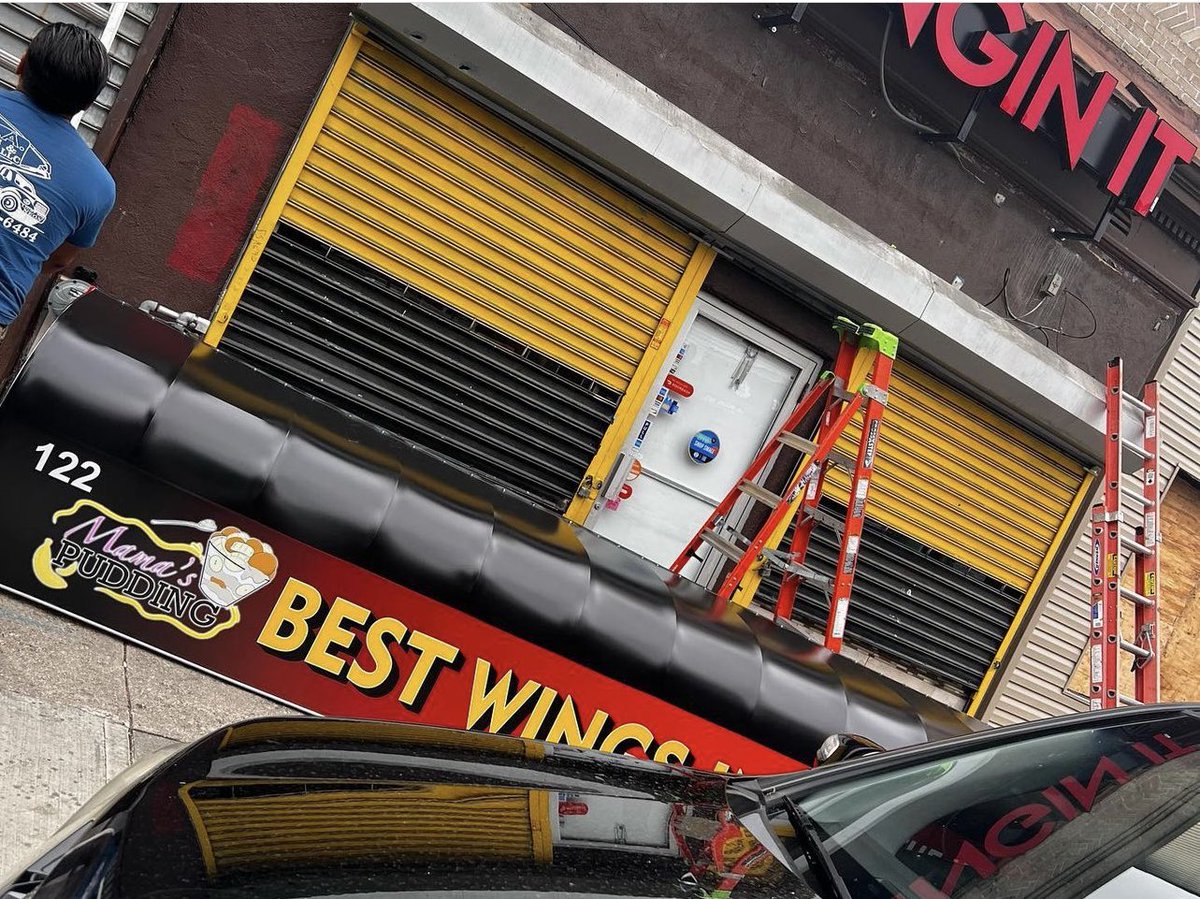 CrazyChickenLLC's tweet image. New Sign Blessed #winginit #mamaspudding 122 Ocean Ave Jersey City NJ
