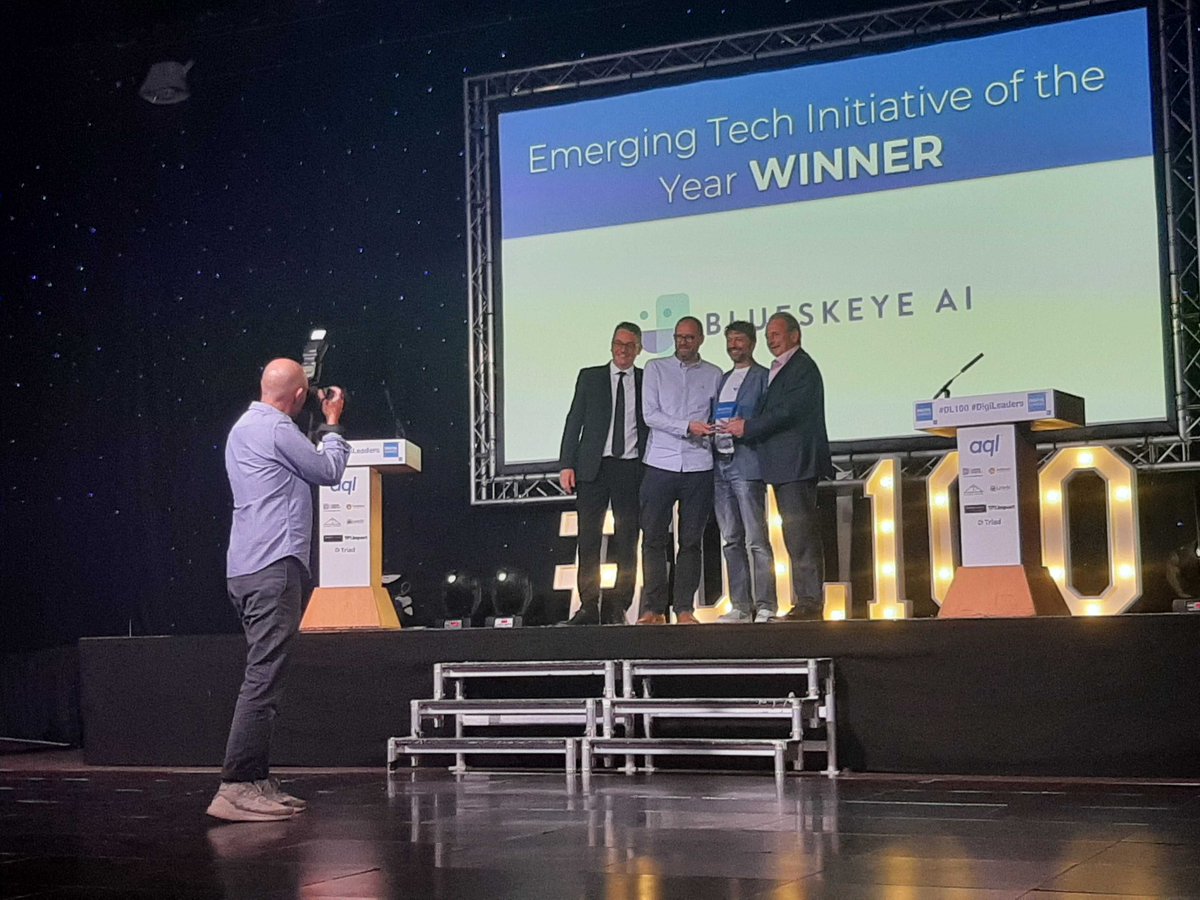 Welcome to the stage <a href="/DenisTheMurph/">Denis Murphy</a>, <a href="/AnaekoLtd/">Anaeko</a> to reveal #DL100 WINNER for Emerging Tech Initiative of the Year category 2023:

This years WINNER is 🥁🥁🥁
@BlueskeyeAI

Congratulations🎊🏆

#DigiLeaders #DL100 #NotjustLondon