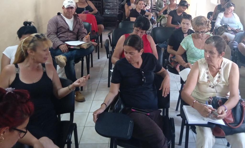 Desarrollan en Placetas plenaria para la gestión de las acciones culturales a realizarse en el verano. Participan artistas y especialistas.