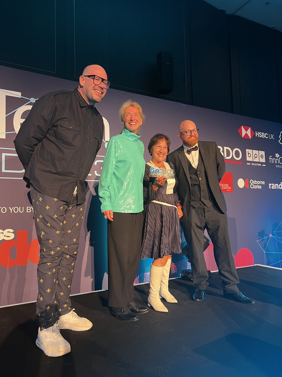 GoTechAwards's tweet photo. Next up up presenting the Best Mobile Technology Award is David Fribbins from Randee

Congratulations to @calvium 👏

#GoTech23 brought to you by @businessleader https://t.co/qHwxabCi0e