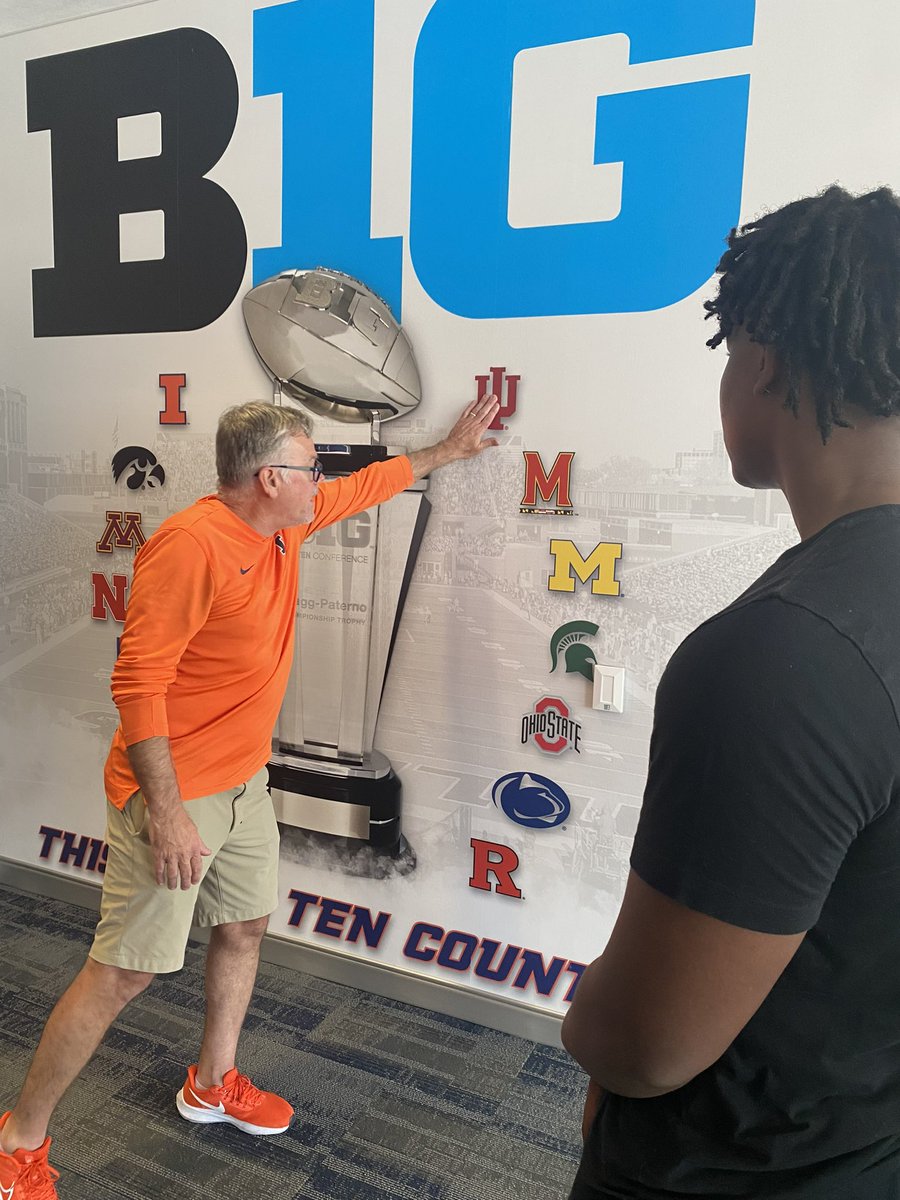 Cameron Brooks (@cambrooks2025) on Twitter photo Had a great time today with the FamILLyπ§‘π§‘#HTTO
<a href="/CoachJamison/">Terrance Jamison</a> <a href="/HFVikingFTBL/">Homewood-Flossmoor Football</a> <a href="/DeepDishFB/">DEEP DISH FOOTBALL</a> <a href="/EDGYTIM/">Timothy βEDGYTIMβ OHalloran</a> Had a great time today with the FamILLyπ§‘π§‘#HTTO
<a href="/CoachJamison/">Terrance Jamison</a> <a href="/HFVikingFTBL/">Homewood-Flossmoor Football</a> <a href="/DeepDishFB/">DEEP DISH FOOTBALL</a> <a href="/EDGYTIM/">Timothy βEDGYTIMβ OHalloran</a>