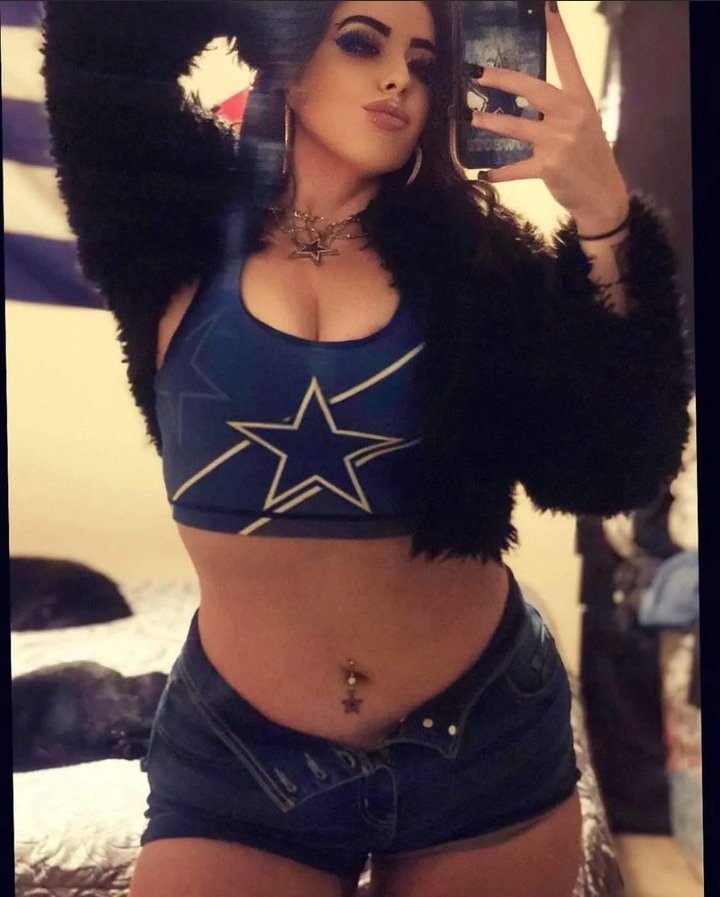 Double Dose of Sexiness on this beautiful Thursday! #DallasCowboys 🔥💙🤍