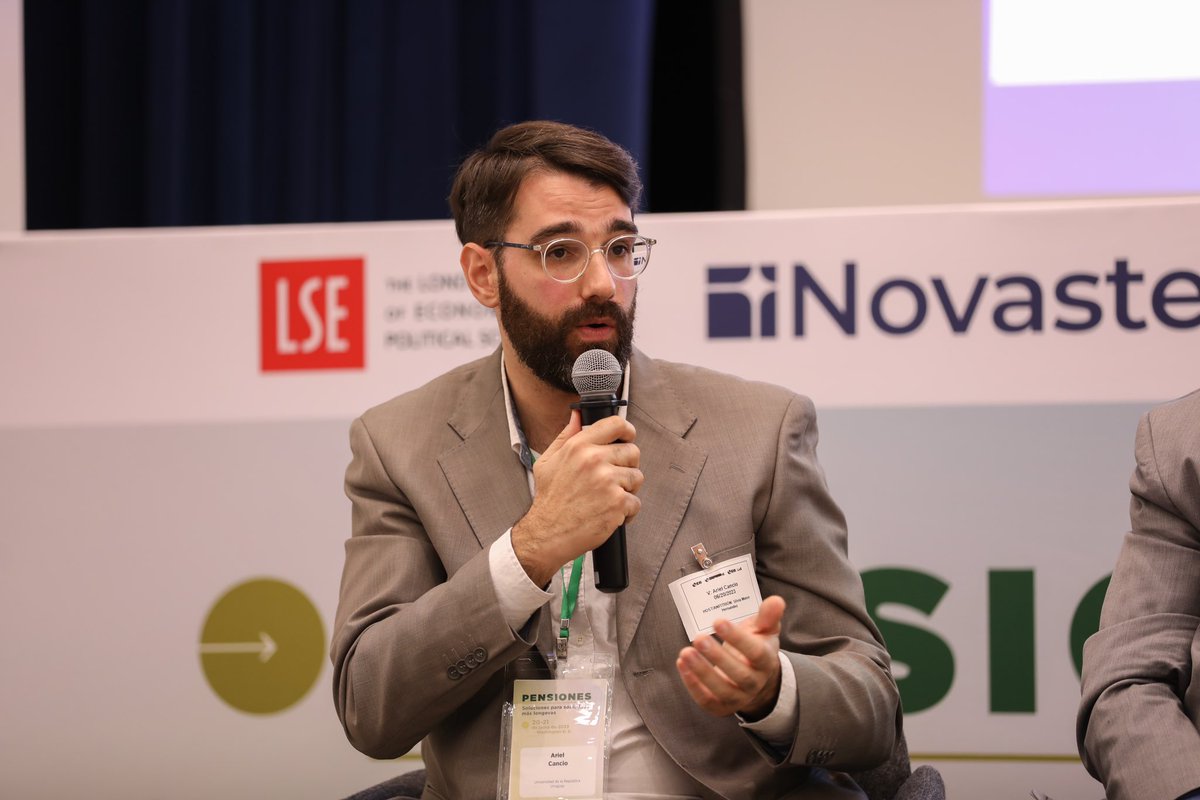 Cancio_Ariel's tweet photo. Muy agradecido de poder participar en el #GlobalPensionsProgramme.
Fue una gran oportunidad para intercambiar con expertos, conocer sobre nuevas experiencias y discutir los desafíos del envejecimiento poblacional. https://t.co/fbTSPnDPQL