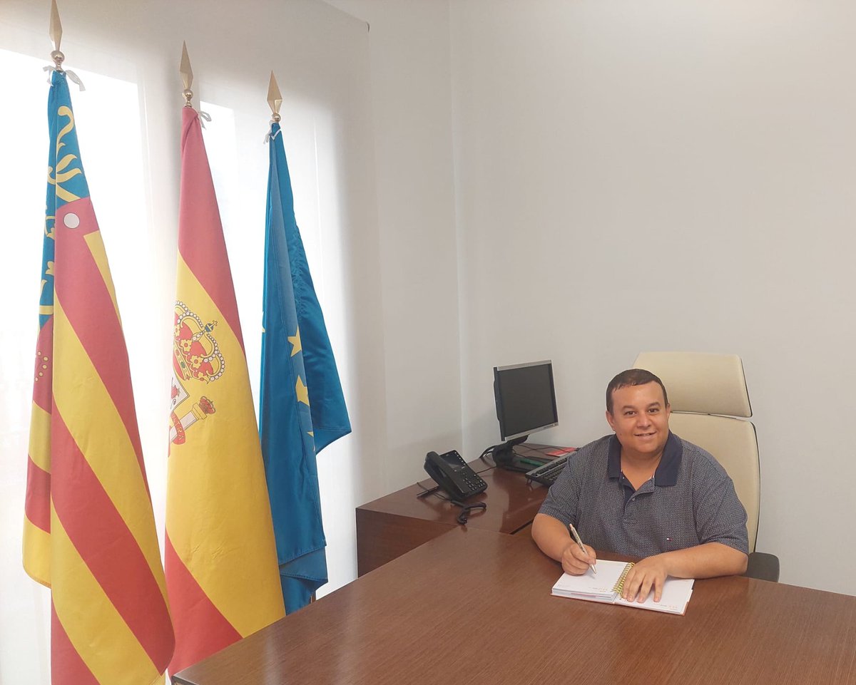 Andoni_Leon's tweet photo. 🎂 Cumplir un año más con esta nueva responsabilidad, hace que hoy haya sido un día diferente, pero especial que seguro nunca olvidaré.

❤️ Muchísimas gracias a todas y a todos por las felicitaciones y muestras de afecto en el día de hoy.

#YaSon32 https://t.co/dyqe07J7vz