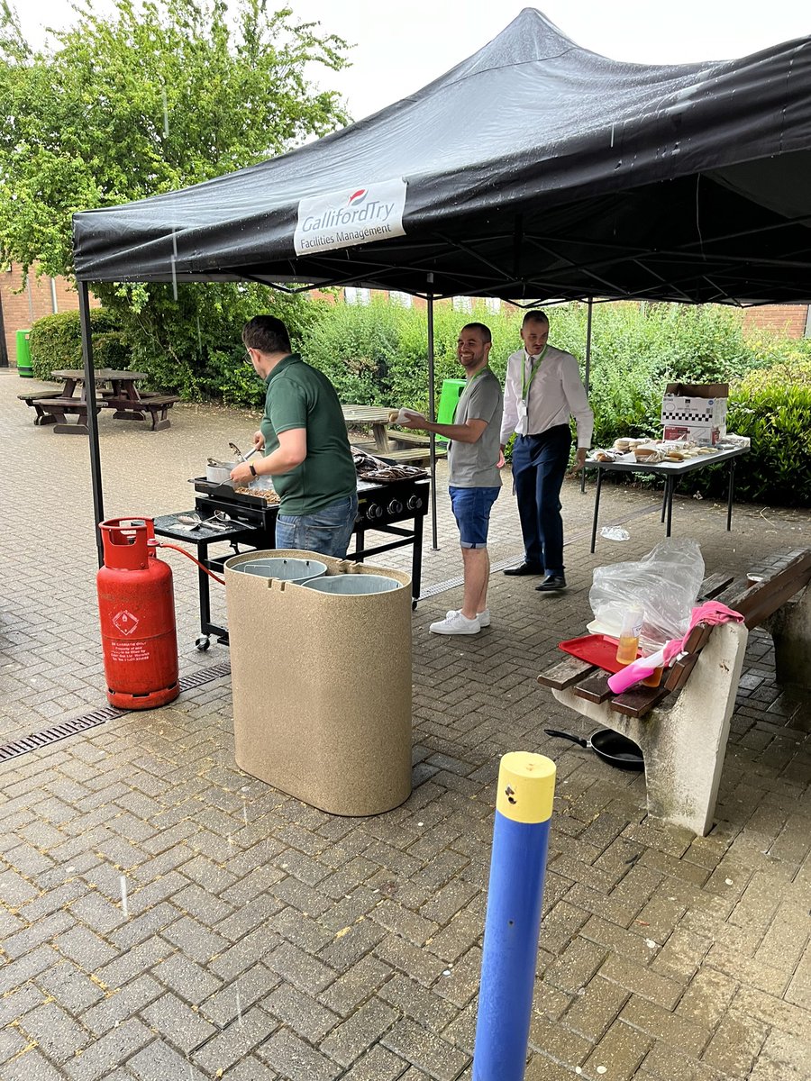 Mr Rowell, Butler and Hatchel on the BBQ😄