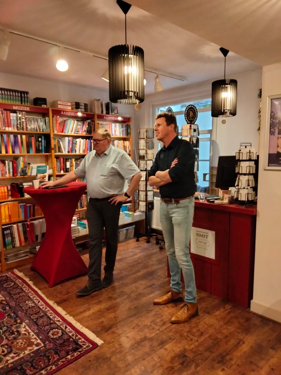 Fred van Lieburg tweet media