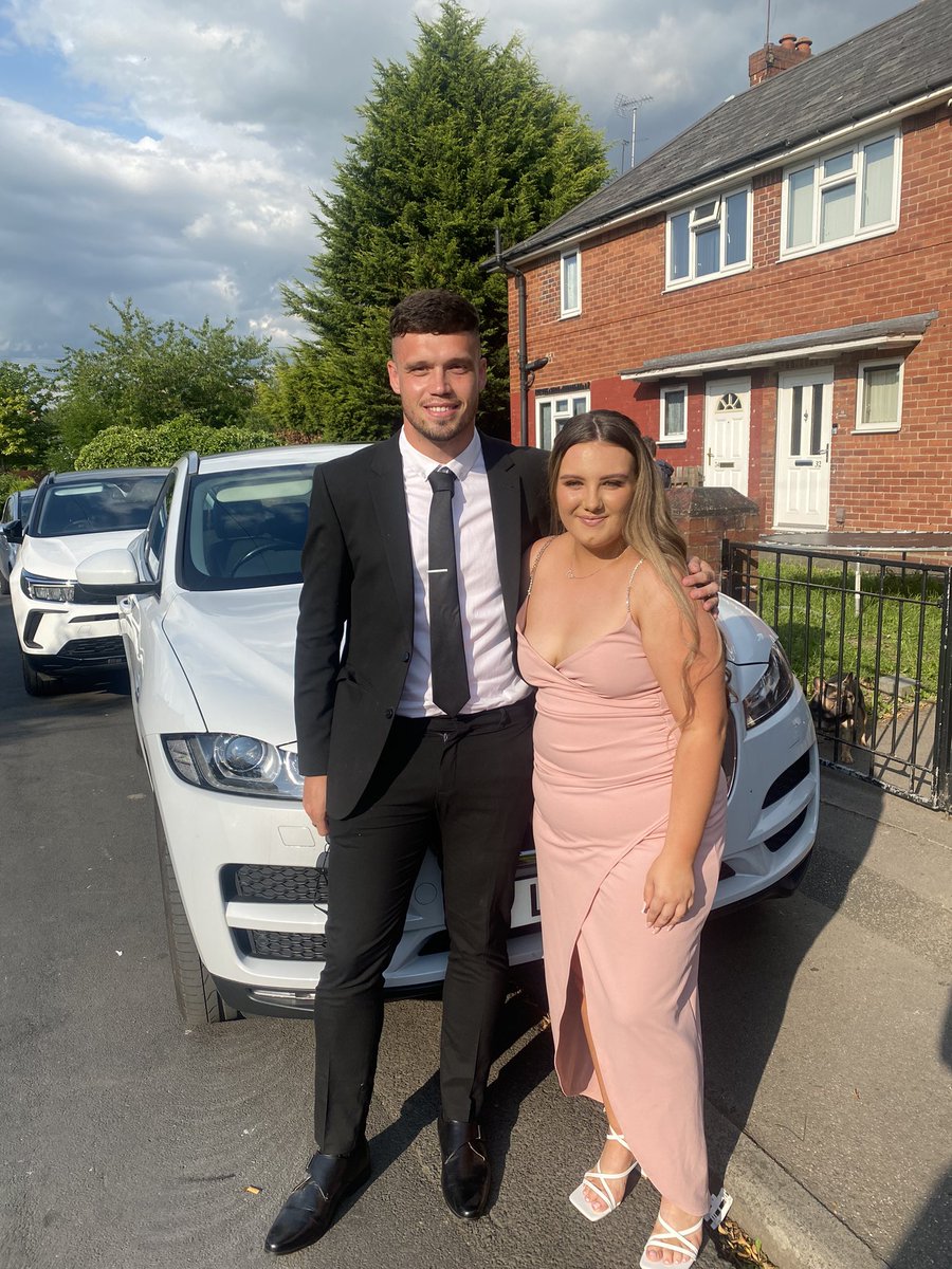 Laura bingham tweet media