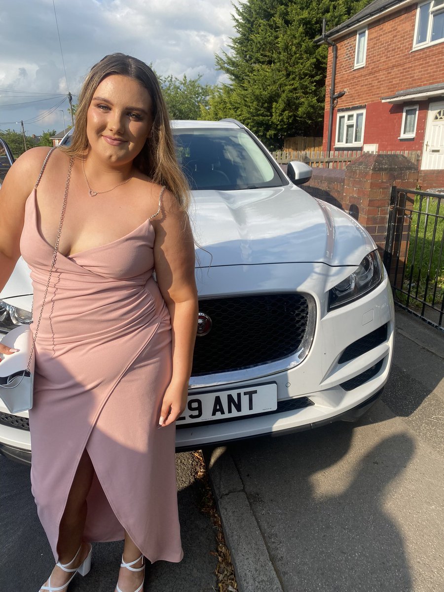 Laura bingham tweet media