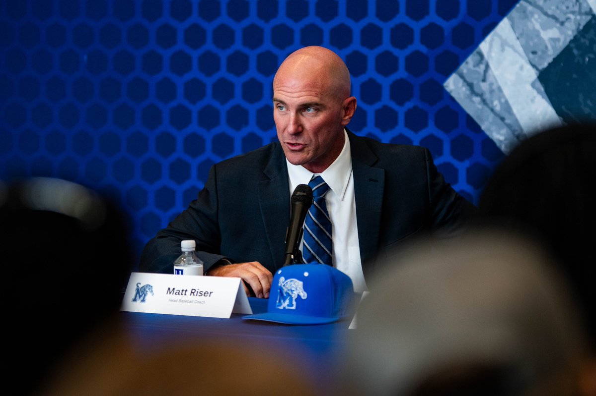 MemphisBaseball's tweet photo. Ⓜ️aking it 𝙤𝙛𝙛𝙞𝙘𝙞𝙖𝙡.

#GoTigersGo | @MattRiser17 https://t.co/Z7IKsI0TOB
