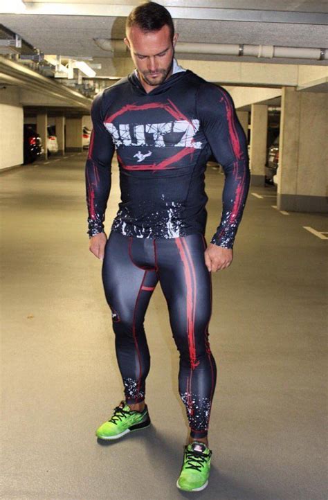 HogtownCasper's tweet photo. TIME AND PLACE BRO, WOOOOF!
#lycra #lycrabulge #meninlycra #compressionpants #beefymen #buffmen #muscle #musclemen #musclehunk #rawbeef #gearfetish #musclebulge #bulge #bulginglycra https://t.co/p9tXlqQhJD