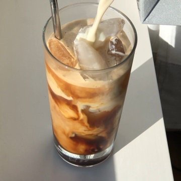 Sergeevna_mar's tweet photo. iced coffee https://t.co/ruXpbSKZbA