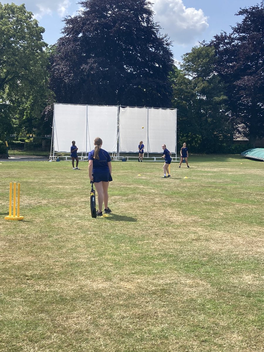 SandhighPE tweet media