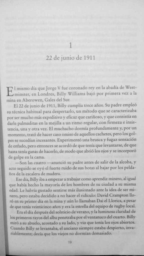 Cris_R_Gonzalez's tweet photo. @KMFollett #FallOfGiants https://t.co/UT72Zkekgd