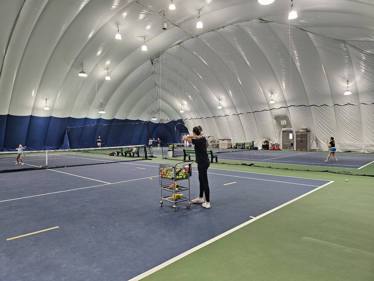 Nice summer day.. dedicated juniors training.. only the girls showed up today🤔... but killing it with effort and skill.. thats why we produce the top girl