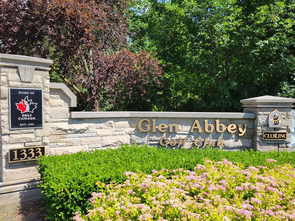MortgageProsCan's tweet photo. The perfect day to play golf! ⛳
This afternoon was filled with great golf, fresh air, and mortgage industry networking!
A big thank you to our host @GlenAbbeyGC, and our wonderful sponsors for a great day!
#MyMPC #MortgageIndustryEvents https://t.co/kNdkRpjTT9