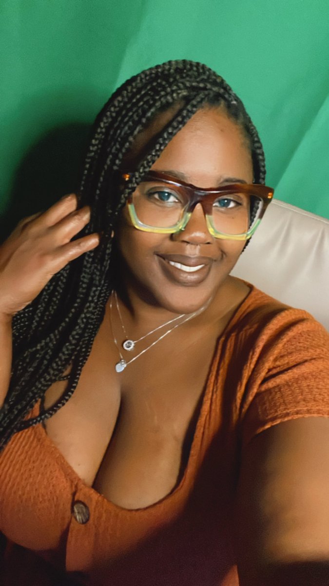 Titty Tuuuesss… I mean Thirsty Thursday stream 🥴 come chill witcha gurrrrrllll 💕

#kickaffiliate #kickstreaming #kick #blackgirlgamers #womeningaming #girlgamer #xboxgamer #xbox #consolegamer