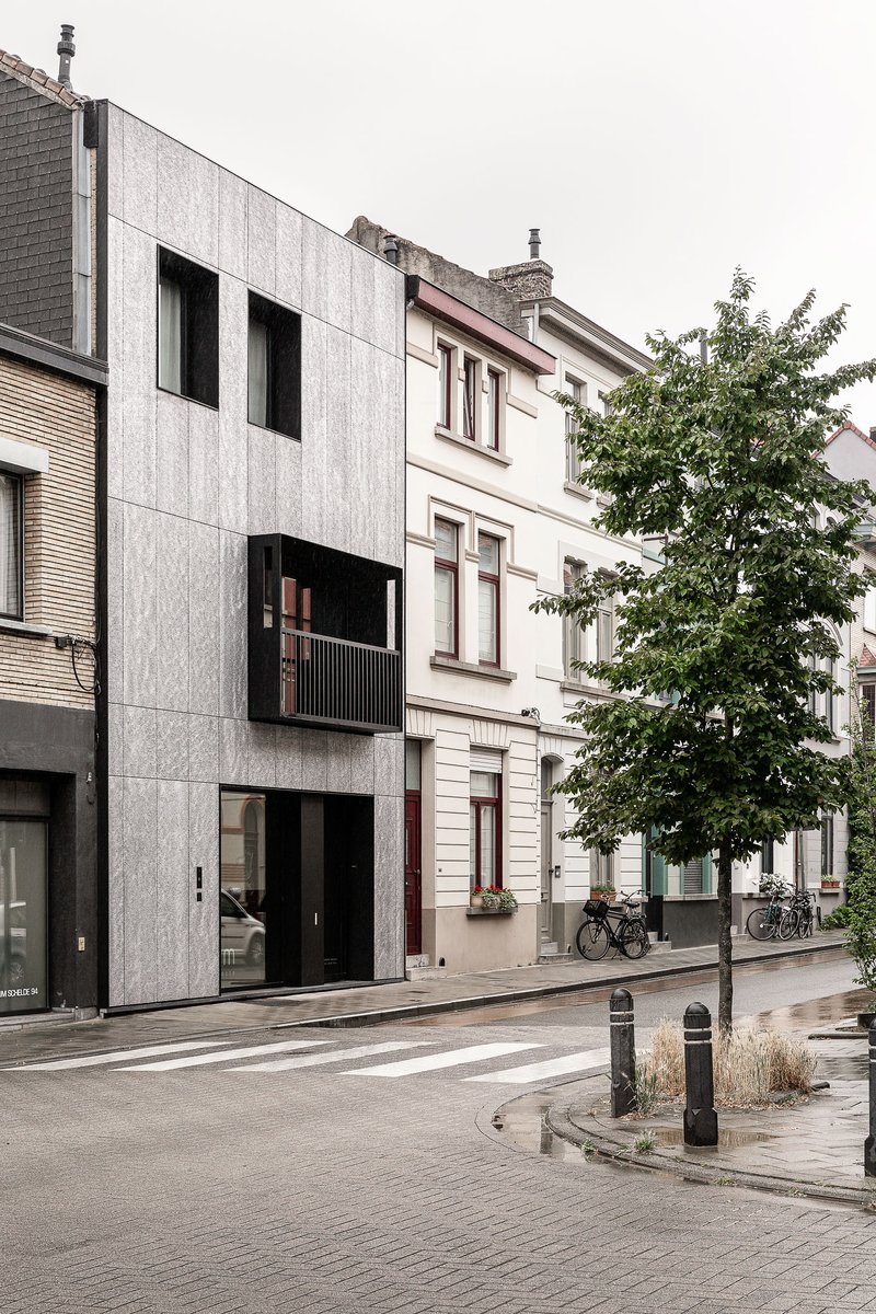 Luum Architects - Ghent Office
Featuring Alusion™
Photos by jurgendewitte.be
Alusion™ Agent: Karl Pint with Exsellence