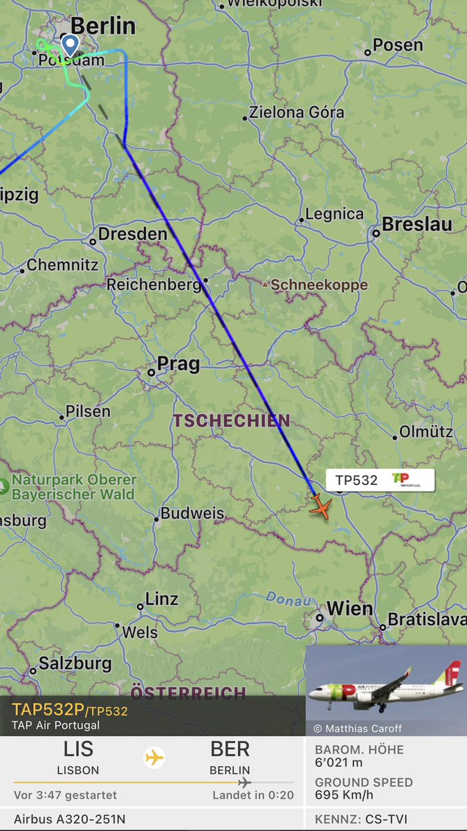 #TAP Flight #TP532 from #LIS to #BER is diverted to #VIE due to thunderstorm around #Berlin. not a near alternativ airport 🤷🏻‍♂️ <a href="/FlightNewsTeam/">Flight News Team</a> <a href="/airlivenet/">AIRLIVE</a>