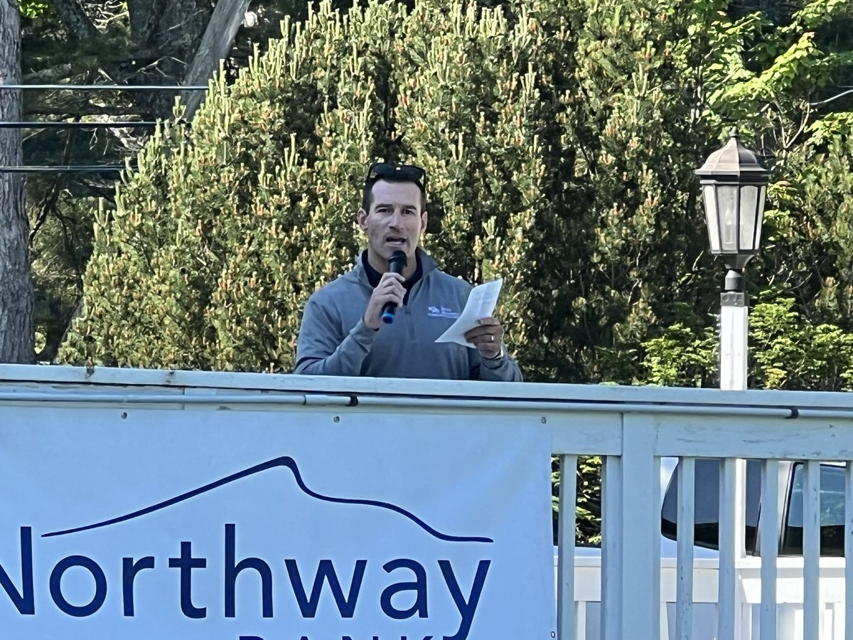 NH Sports Page.com tweet media