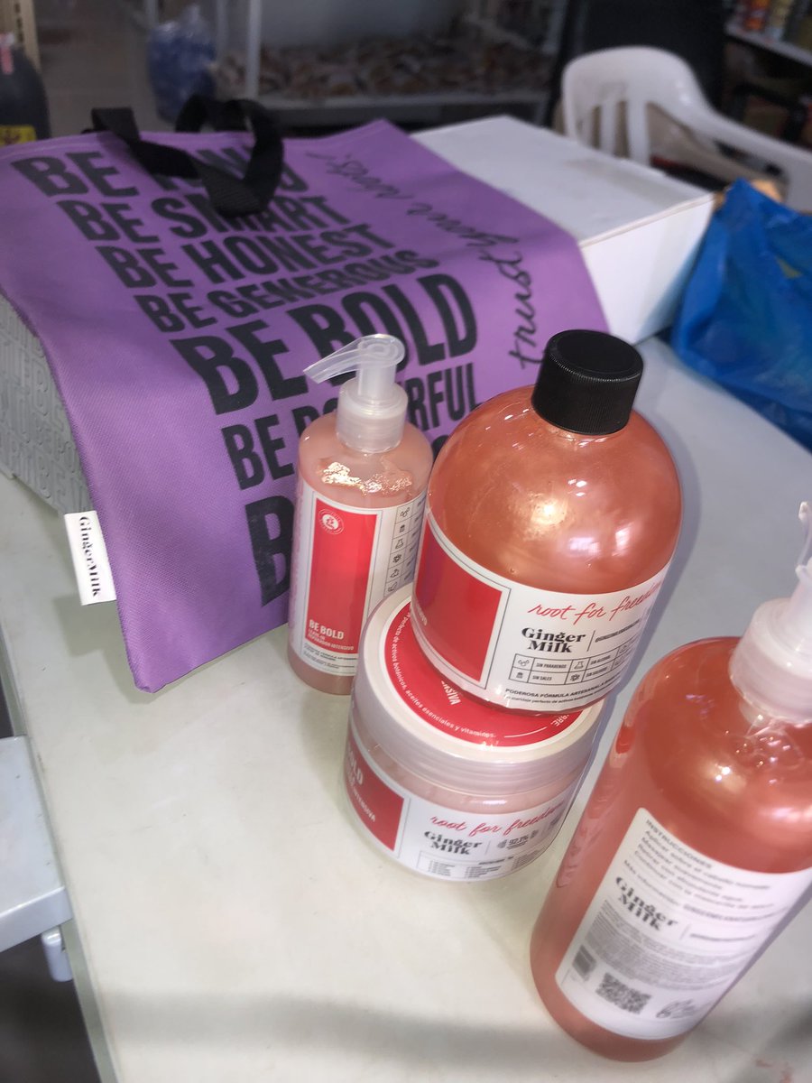 Indhiramena's tweet photo. Fun fact, yo vi esa la línea ayer y dije la tengo que comprar, gracias #gingermilk https://t.co/NNUTRH50We