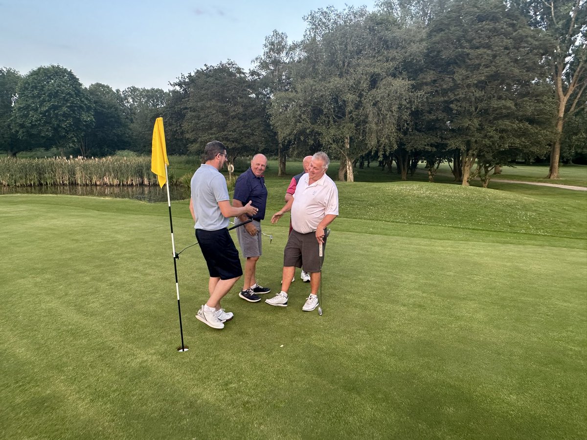 05.05am T off to 21.01 for the last putt! 72 holes / 4 rounds Job done and around £3500 has been raised for MacMillan Cancer Support!
A very well done Mick Devereux Tony Frost Steve Woodcock and Simon Meade
longestdaygolf.macmillan.org.uk/Team/bgclonges…
