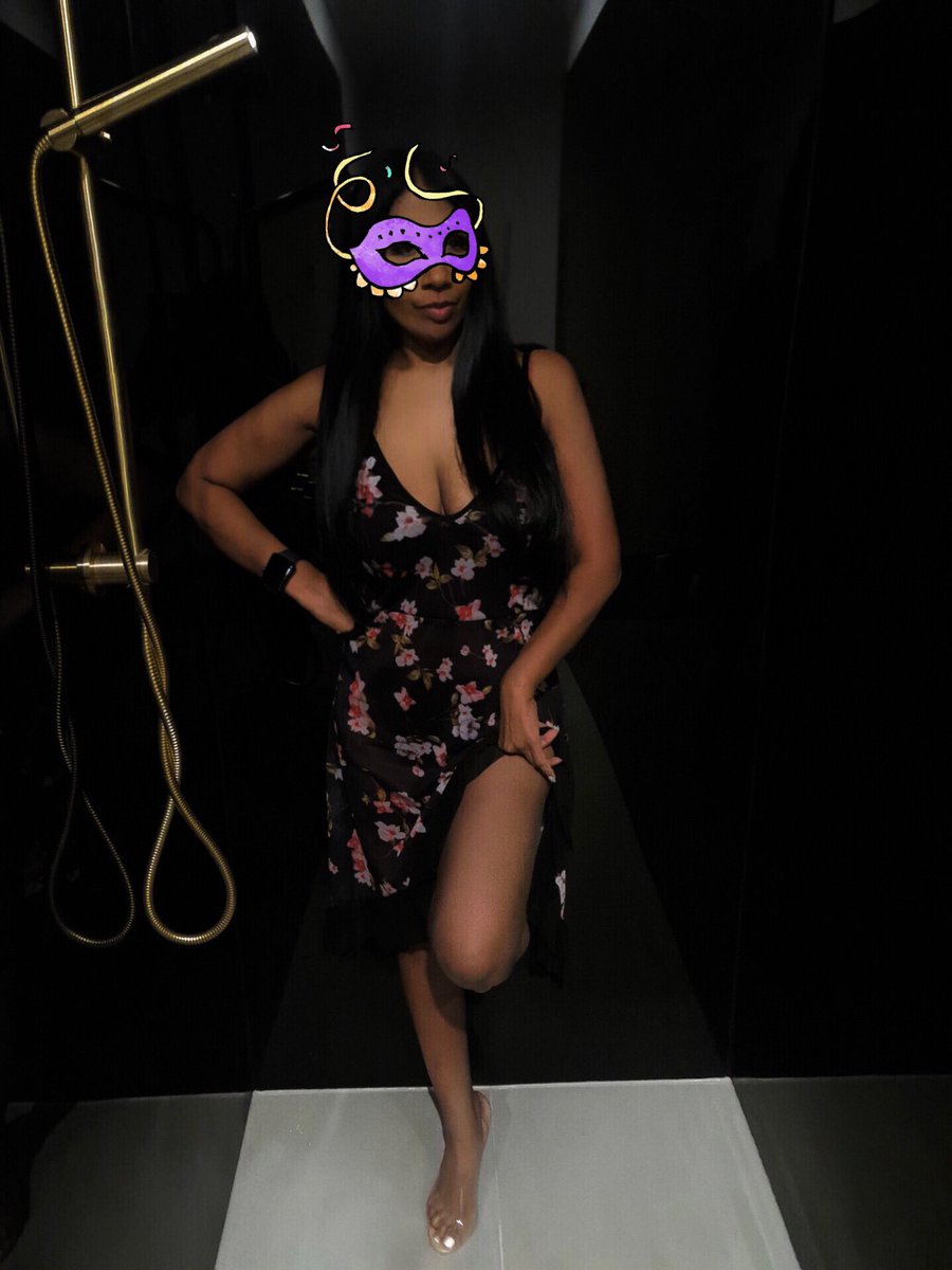 IndianChanayXo Indian Chanay available today from 1030am  26HockingBabes.