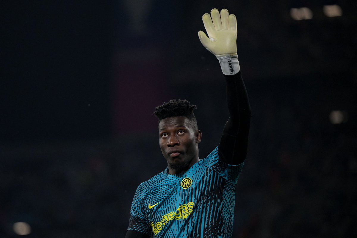 André Onana’s agent Albert Botines had direct meeting with Manchester United today. 🚨🔴 #MUFC Man Utd are approaching goalkeepers to explore options in case de Gea leaves — still waiting for final decision on that one. Inter won’t sell Onana for less than €50m with add ons.