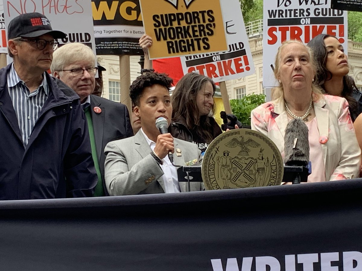 DEADLINE's tweet photo. On the scene at the WGAE/City Council rally in NYC today #WritersStrike

📸 Sean Piccoli/Deadli https://t.co/OKjrUG3QS1