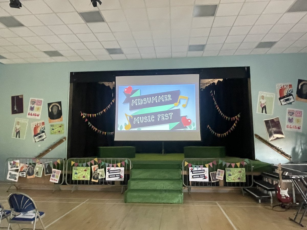 MissPrasher's tweet photo. What a fantastic end of year school show! Well done to Mrs Strachan and all the amazing @broxburnacademy pupils. Everyone was phenomenal. 🤩👏🎸 https://t.co/7j17a4JnBi